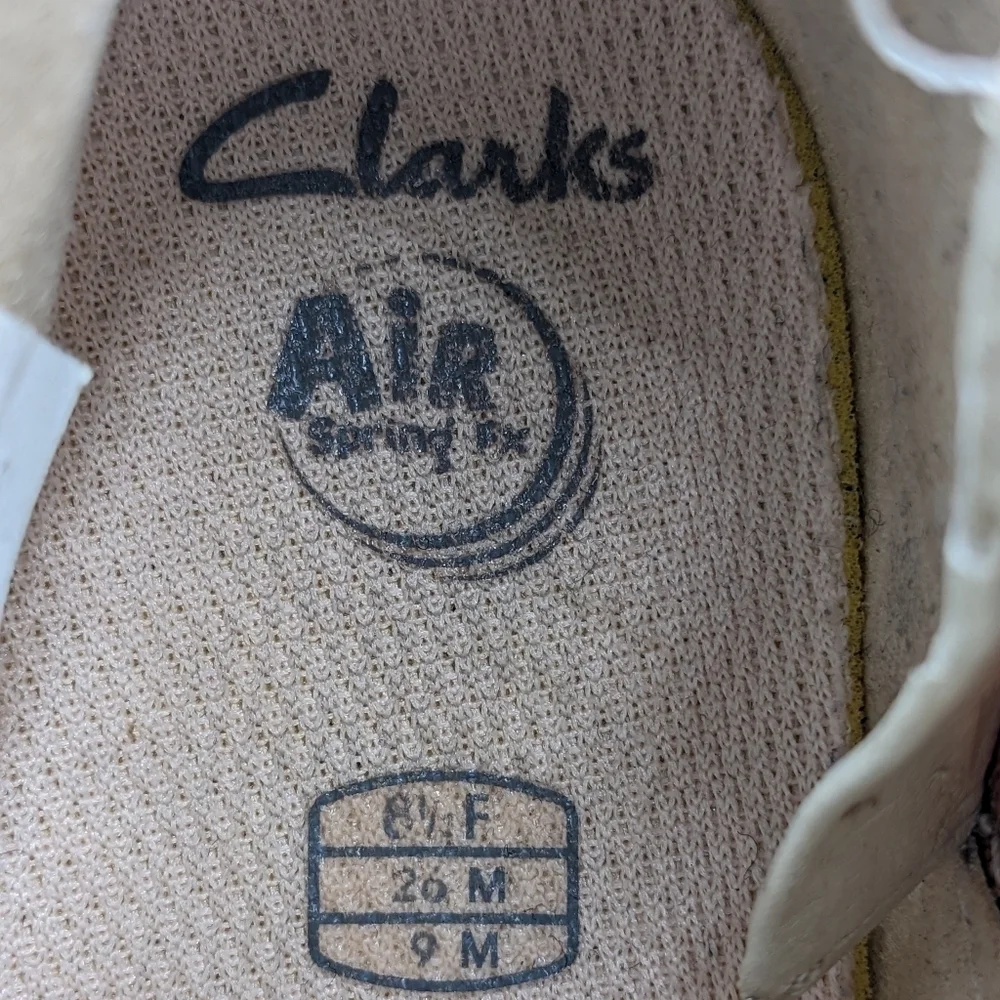 Clarks Polka Dot Suede Fringe Low Boot 8.5T